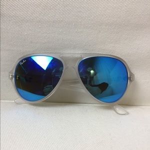 Blue Mirrored Ray Ban Aviators